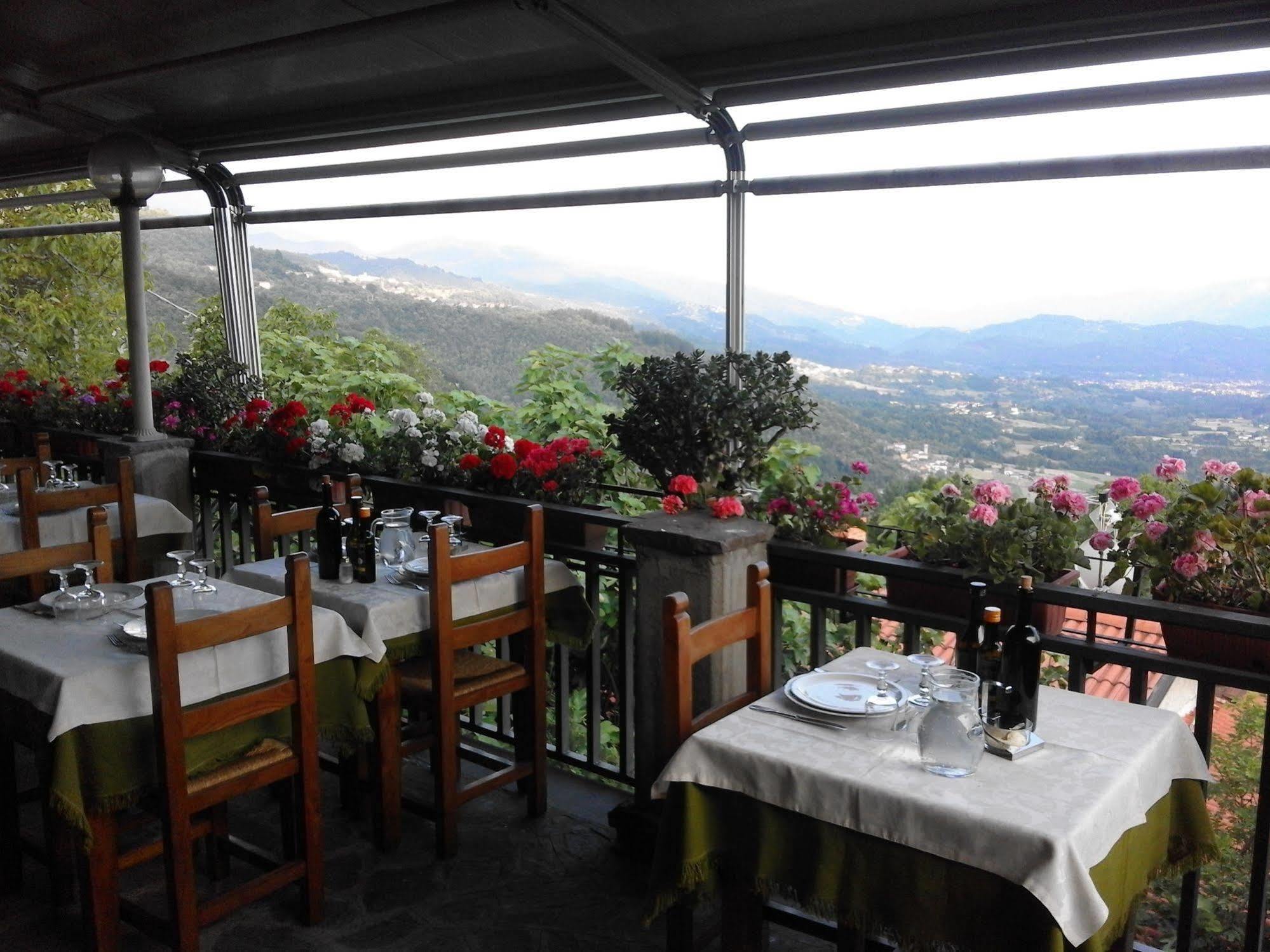 Hotel Panoramico Corfino ภายนอก รูปภาพ