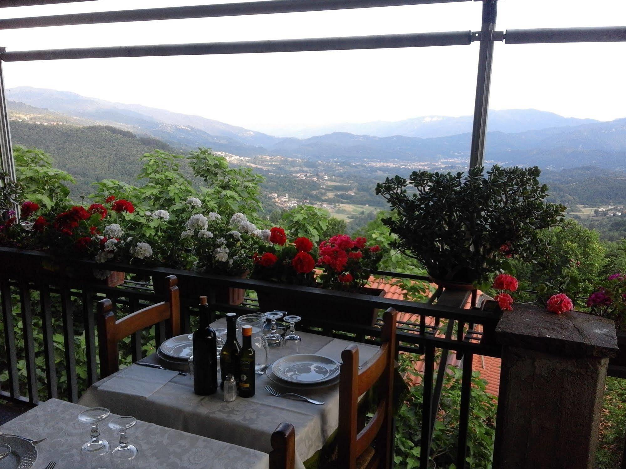 Hotel Panoramico Corfino ภายนอก รูปภาพ